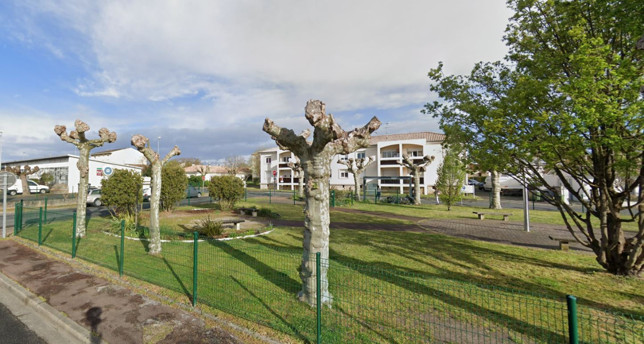 Image d'illustration pour : Installer jeux d'enfants place Mozart Image d'illustration pour : Installer jeux d'enfants place Mozart